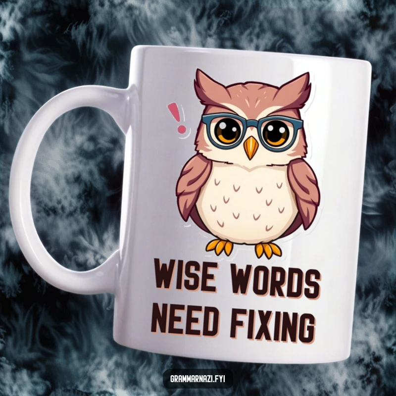 Funny Owl Grammar Mug: A proud owl with spectacles adjusts a misplaced apostrophe, looking wise and funny.